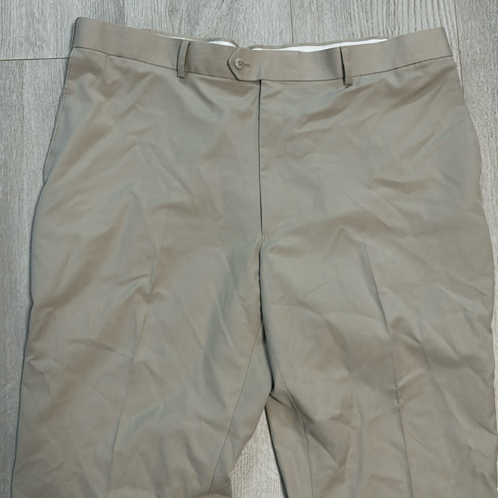 🔥BUNDLESALE Mens 44/30 Stafford year round classic fit chino khaki dress pants